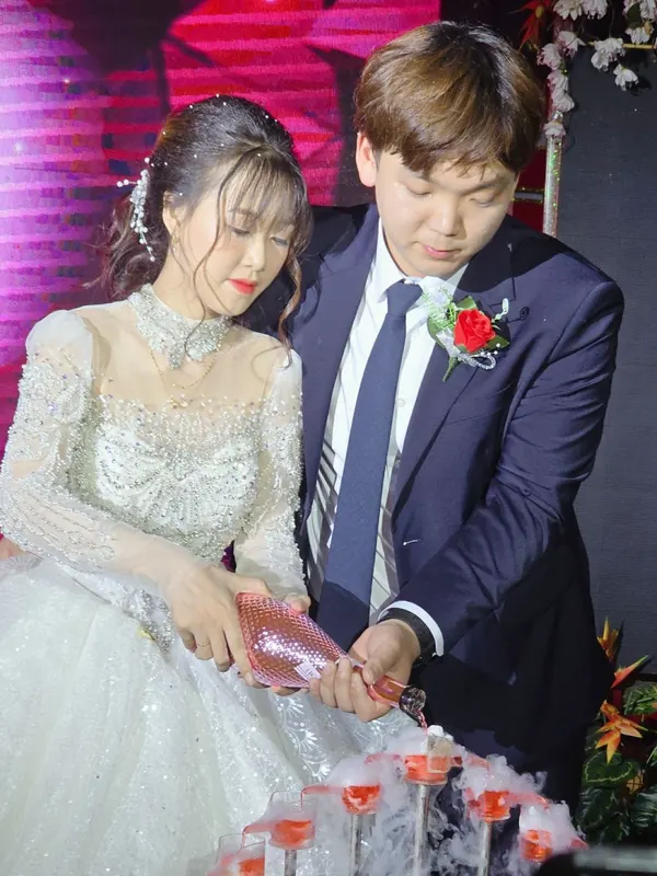 챠밍 성혼 커플 사진 50